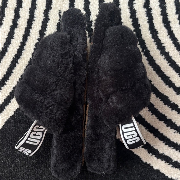 UGG Black Fluffy Slides - Picture 2 of 3